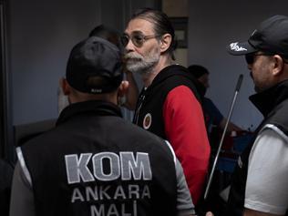 SON DAKİKA HABERİ: Etimesgut Belediyesine yolsuzluk operasyonu Erdal Beşikçioğluna tutuklama talebi