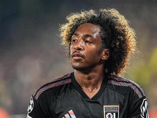TRANSFER AÇIKLANDI | Fenerbahçe de ilgilenmişti Malick Fofana savaşanı kazanan belli oldu....
