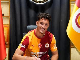 Galatasaraya imza atan Deniz Gül: Bugün çocukluk hayalim gerçekleşti