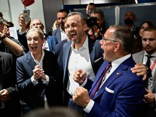 Almanyada şok etkisi yaratan seçim sonuçları: Aşırı sağcı AfDden açık ara zafer