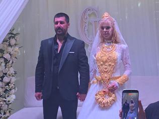  66 bilezik, metrelerce zincir, döviz ve pasaport...