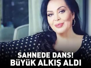 Yeşilçamın Sultanı Türkan Şoray sahnede dans etti Büyük alkış aldı