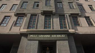 Yunanistan gayriaskeri adada faaliyetlerinden kaçınmalı