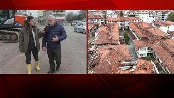 Vali, eşiyle yardıma koştu