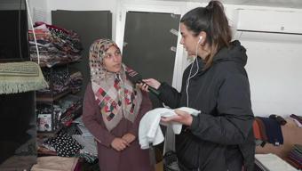 Yüzlerce eşarp elinde kaldı, destek bekliyor