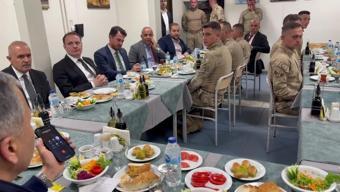 Erdoğan Mehmetçiğin bayramını kutladı