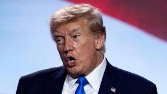 Donald Trumpa sessizlik emri talebi