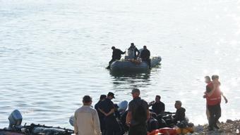 Bakan Yumaklı: İzmirde yangına müdahale eden bir helikopter baraja düştü