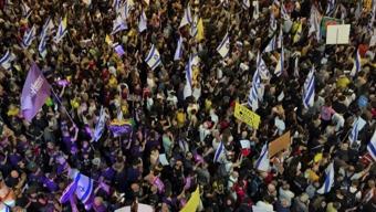 Netanyahu grev ve protesto kıskacında