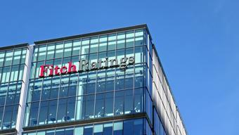 Fitch, Türkiyenin kredi notunu arttırdı | Video Haber