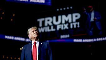 Trumptan sandık başında açıklama: Yarışa önde girdik, kazanacağız