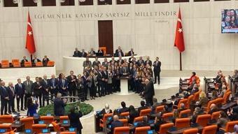 Son Dakika Mecliste İmamoğlu Protestosu