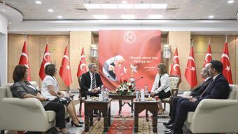 Siyasi partiler bayramlaştı | Terörsüz Türkiye mesajı: Süreç hızlanacak