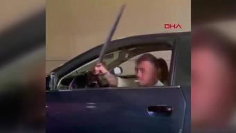 Ankarada korku dolu anlar... Trafik magandasından kılıçlı saldırı