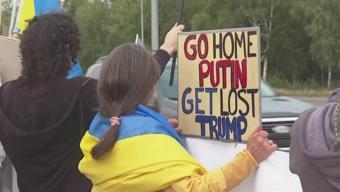 Trump-Putin zirvesi öncesi protesto: Binlerce Alaskalı sokaklarda Ukrayna için eylemde