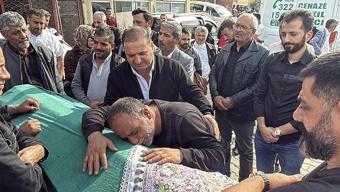 Acı veda: Kocaelindeki yangında yaşamını yitiren 6 emekçi gözyaşlarıyla toprağa verildi