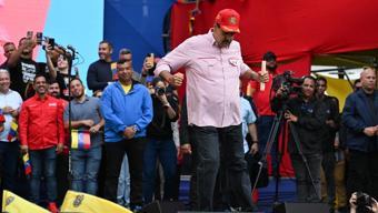 Maduro dans ederek savaşa hayır mesajı verdi