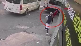 Türk bayrağına çirkin saldırı 11 ayrı suç kaydı daha bulunan şüpheli yakalandı