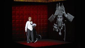 Hamlet İstanbul Tiyatro Festivalinde