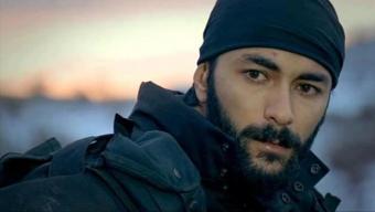 Ekrem kimdir Aşk Mantık İntikam Ekremi Mehmet Korhan canlandırıyor Mehmet Korhan Fırat kaç yaşında