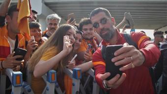Burak Elmasın annesinden Arda Turan yorumu
