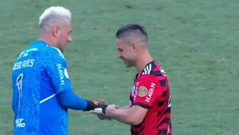 Diego Ribas futbola veda etti