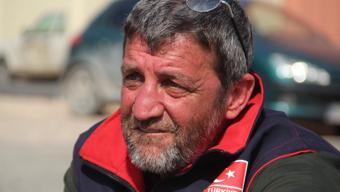 Depremde 27 akrabasını kaybetti: Acısına rağmen görevini bırakmadı