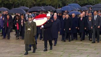 SON DAKİKA: Anıtkabirde 23 Nisan Töreni TBMM Başkanı, Bakanlar ve siyasiler katılıyor...