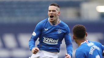 Fenerbahçe Rangersın yıldızının peşinde