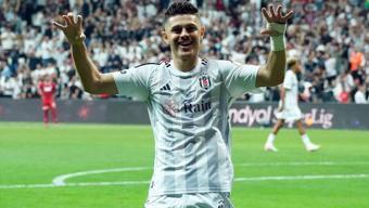 Beşiktaşta Rashica 11deki yerini sağlama aldı
