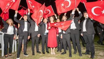 İzmirde kurtuluş kutlamaları resepsiyonla başladı