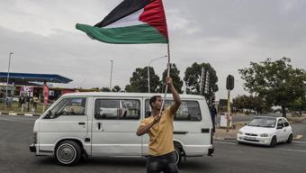 Doktor, gazeteci, terzi, öğrenci... Gazzede öldürülen binlerce sivilin hikayesi yarım kaldı