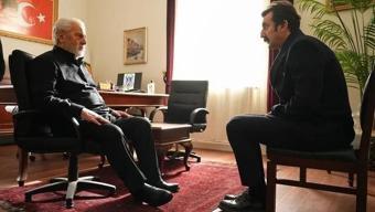 Sandık Kokusu Hasan kimdir Hasanı oynayan Uğur Yücel kaç yaşında