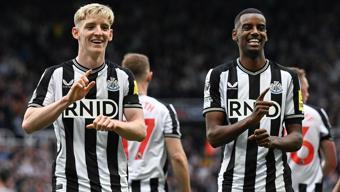 Newcastle United, Tottenham’ı dağıttı