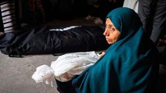 Gözümüzün içine baka baka SOYKIRIM İsrail insanları diri diri yaktı