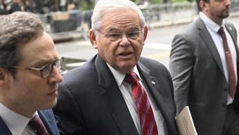 16 suçtan suçlu bulunmuştu: Türkiye karşıtı Bob Menendez istifa etti