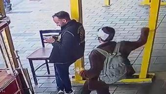 HABER || İstiklal Caddesi’nde polise bıçaklı saldırı