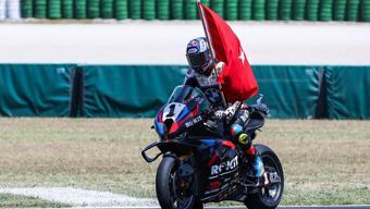 Toprak Razgatlıoğlu, İngilterede 2de 2 yaptı