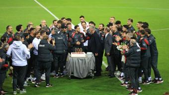 Hakan Çalhanoğluna dalya sürprizi