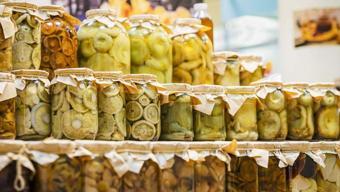 Kütür Kütür Turşunun Sırrı SİRKE Mİ, LİMON MU Cevabı Bu Tarifte Saklı Turşu Nasıl Kurulur Lezzetli Turşunun Püf Noktaları