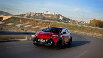Toyota C-HRye Hybrid GR SPORT versiyonu eklendi