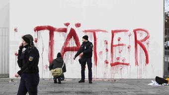 Berlin’de Gazze tepkisi: Başbakanlık binasına kırmızı boyayla failler yazıldı