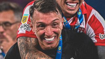 Eski Galatasaraylı Fernando Muslera, 2 penaltı çıkardı; 1 kupa daha kazandı