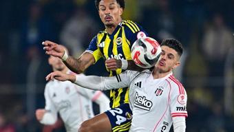 Fenerbahçede transfer hareketliliği: Oosterwoldeye iki dev talip, borservisi belirlendi