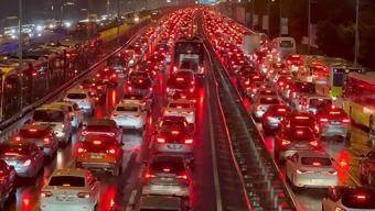 İstanbulda trafik yoğunluğu yüzde 85e çıktı