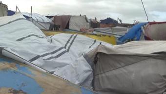 Fırtına ve sağanak Gazzeyi vurdu, çadırları su bastı