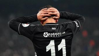 Beşiktaş, Fenerbahçe gibi direk dövdü Zirveyi paylaşıyorlar...