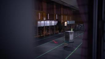 Japonya erken genel seçim için sandık başında