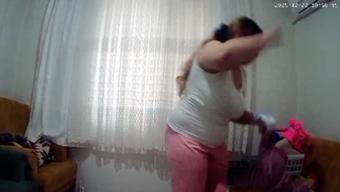 1 yaşındaki bebeğine şiddet uygulayan annenin cezası belli oldu