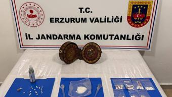 Erzurum’da ceylan derisine yazılmış altın işlemeli Tevrat ele geçirildi